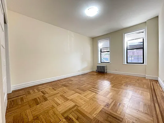 Rented by Bruma Realty LLC | media 9