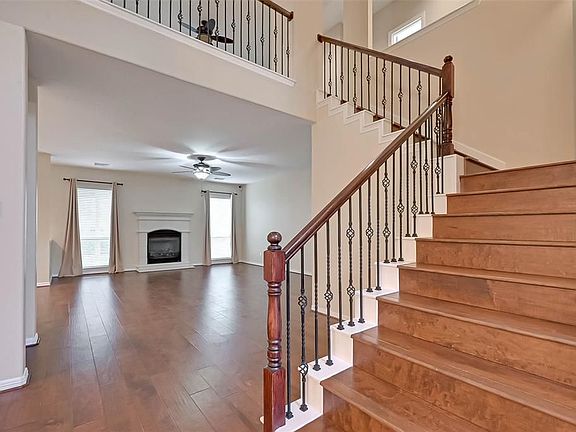 5th image of 3226 Twinmont Ln
