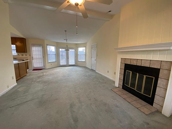2nd image of 1094 Joshua Dr SE