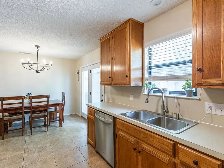 3818 Wake Forest Ln — Photo 12