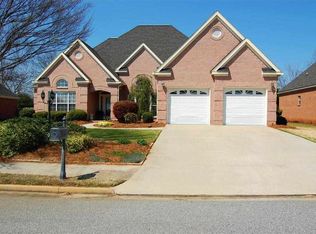 520 Saint Marlo Dr, Centerville, GA 31028
