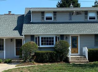 30 Boxwood Ave, Hamilton, NJ 08619