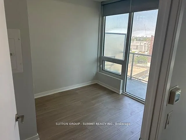 135 E Liberty St N #1507 — Photo 8