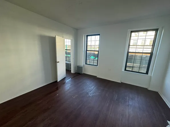 1062 Broadway image 3 of 4