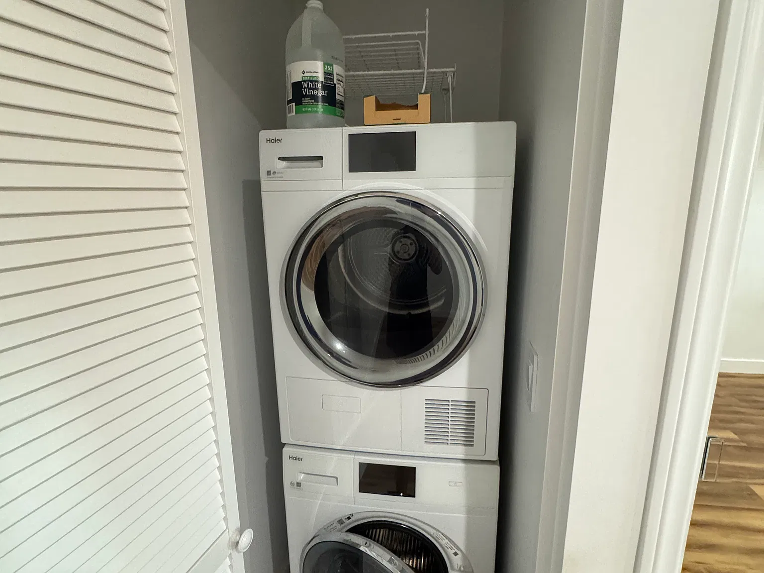 Studio, 364 sqft, $2,100 — Photo 3