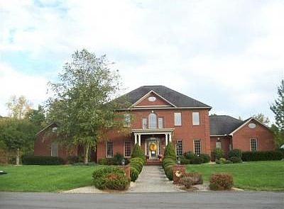1st image of 814 Beechwood Dr