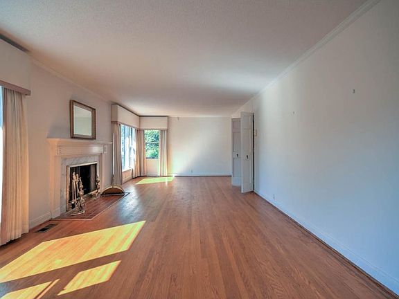 2nd image of 701 Mountcastle Dr