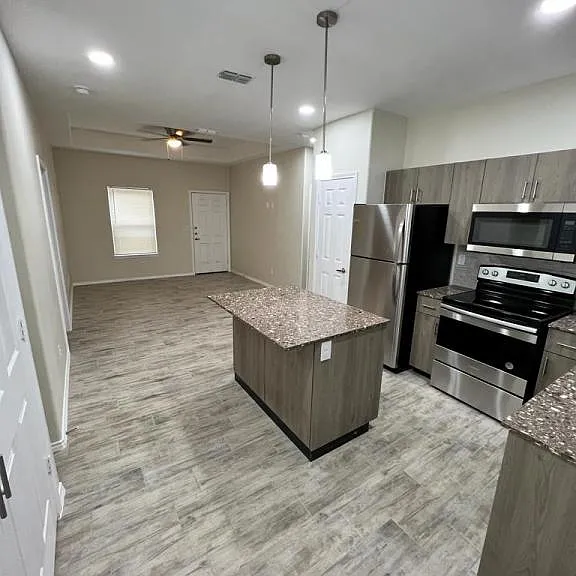 5202 N Hiawatha Dr — Photo 19