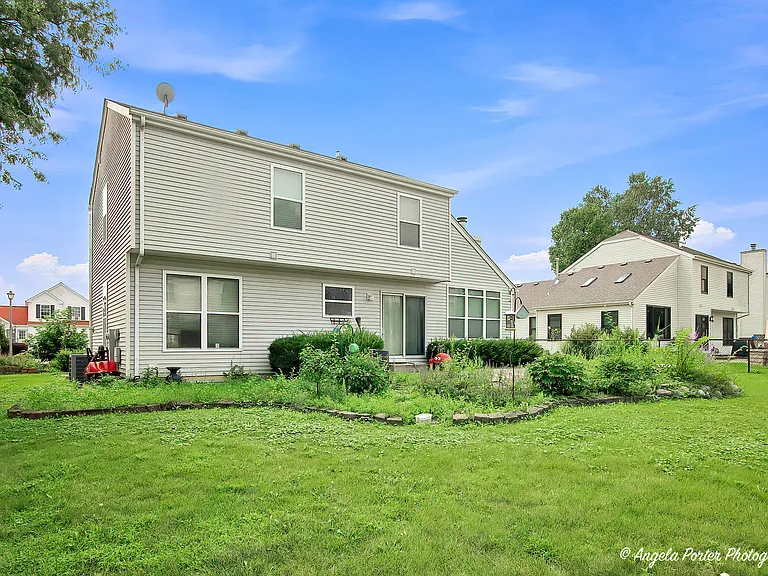 10570 Wing Pointe Dr — Photo 29
