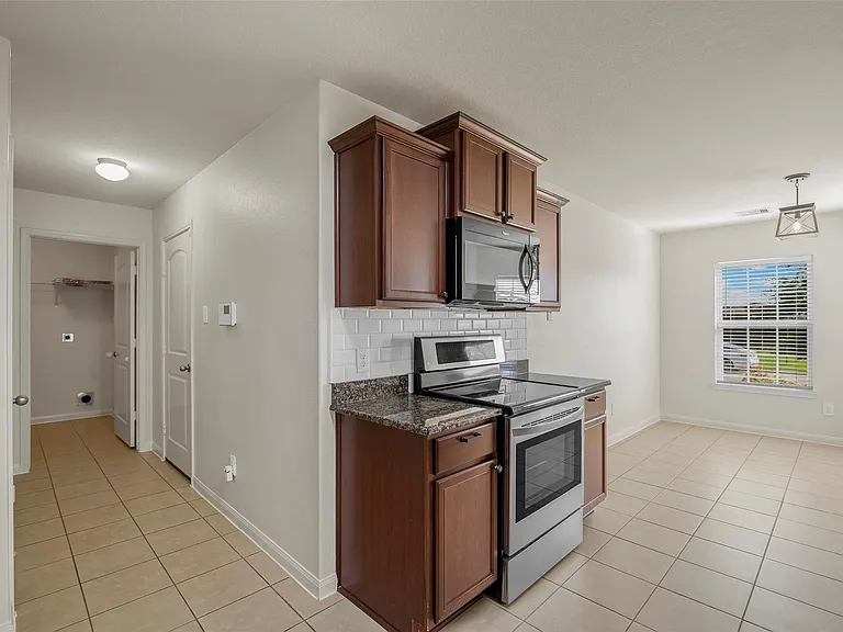 20803 Bastion Settle Dr — Photo 8