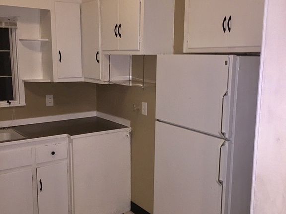 5th image of 341 Crestwood Avenue # Second Floor
