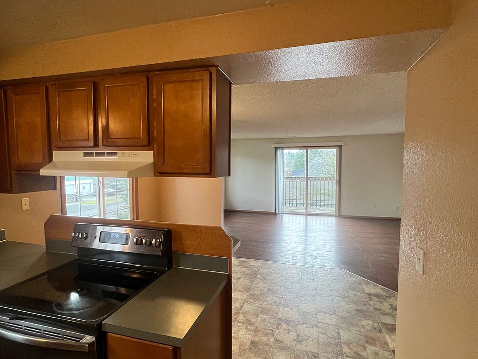 1st image of 202 W Wallace St #4