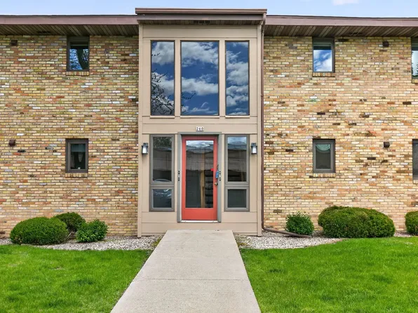 260 N Campbell Rd APT B, Oshkosh, WI 54902