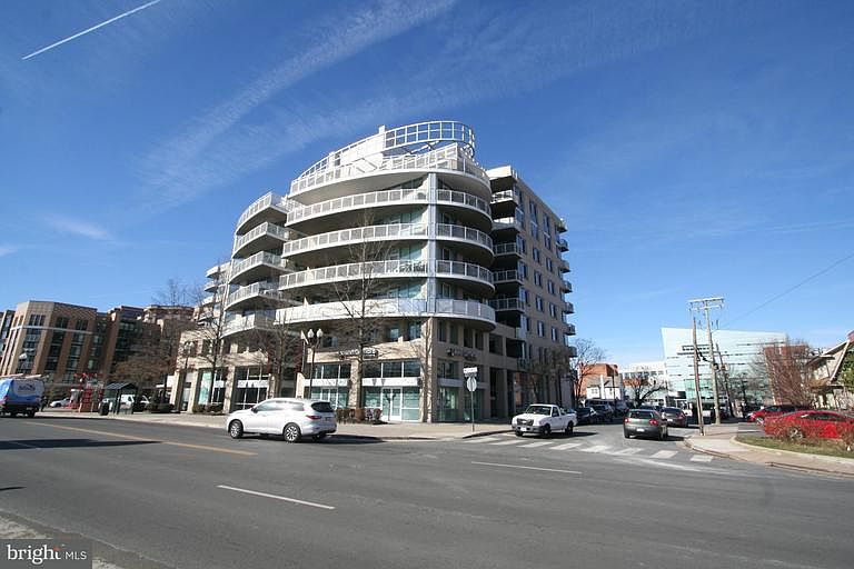 1st image of 3409 Wilson Blvd Unit 212