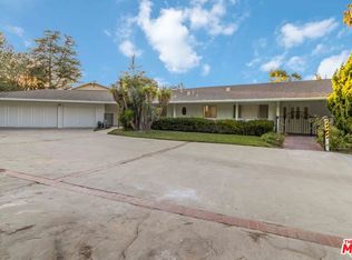 975 Valley Vista Dr, Camarillo, CA 93010