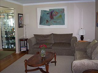 3rd image of 10045 Kingston Ave
