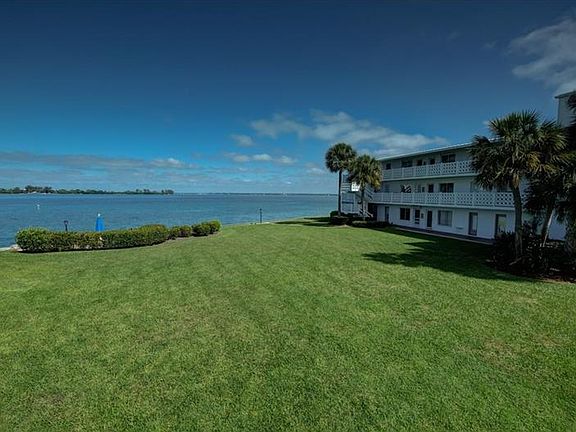 2nd image of 761 John Ringling Blvd APT A33