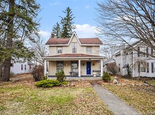 609 Main St, Fenton, MI 48430