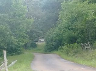 521 Stafford Bottom Rd, Adamsville, TN 38310