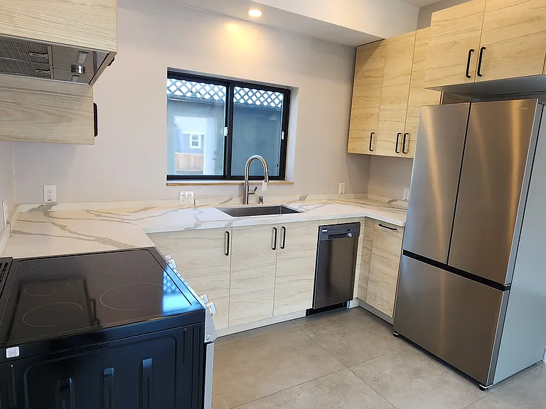928 N 7th St #2 — Photo 8