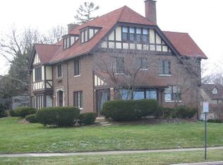 269 E Schantz Ave, Oakwood, OH 45409