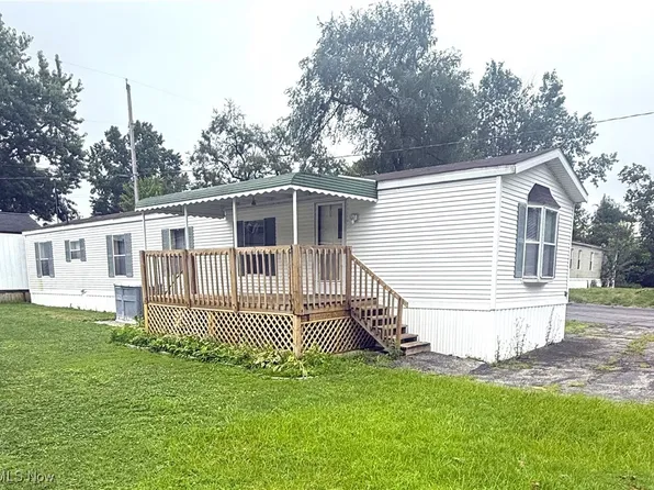 26240 Broadway Ave Trailer 21, Bedford, OH 44146