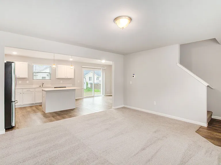 225 Wildflower Dr — Photo 5