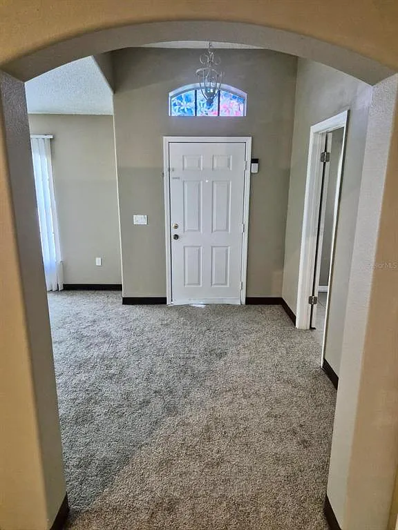 3 bed, 2.0 bath, 1789 sqft, $1,925 — Photo 3