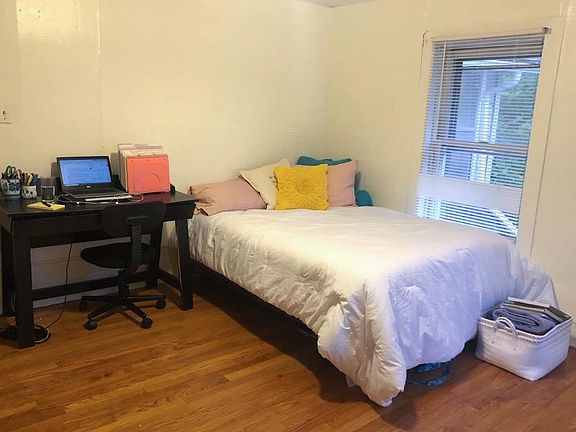 2 bedroom unit - bedroom