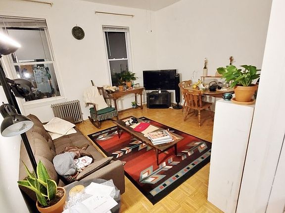 5th image of 20-40 42nd St #2F