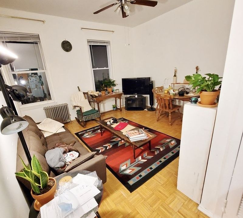 1st image of 20-40 42nd St #2EE