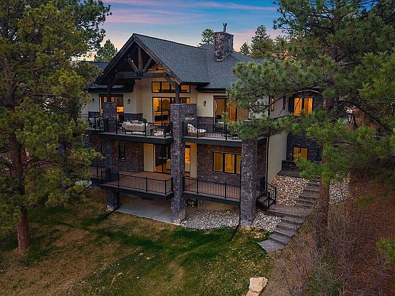 3rd image of 2554 Saddleback Drive