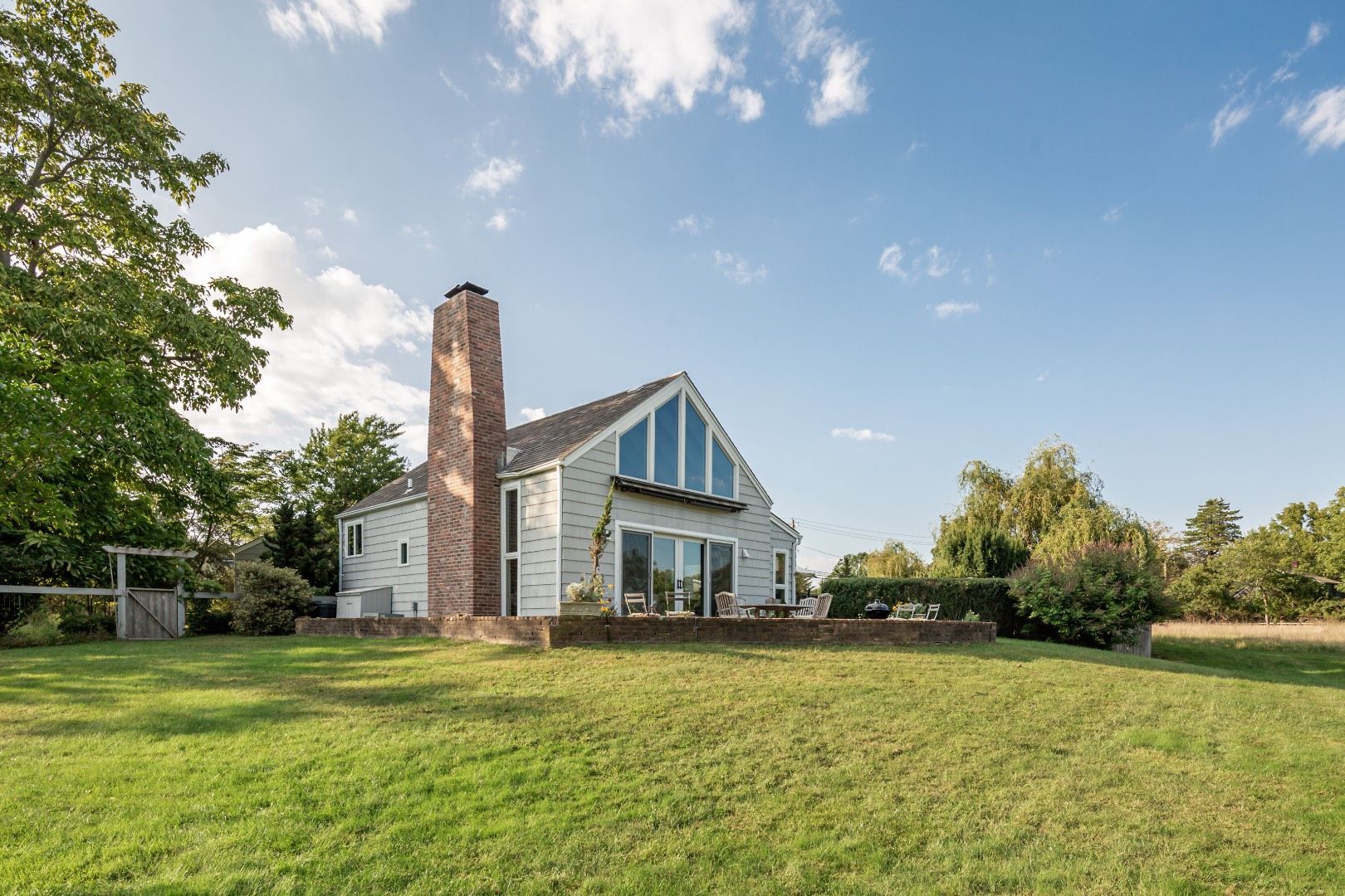 Charming House views