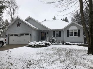 910 Mammot Rd, Darien Center, NY 14004