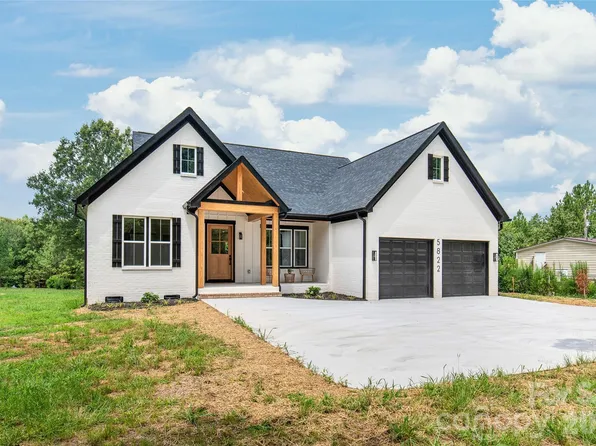 5822 Potter Rd S, Waxhaw, NC 28173