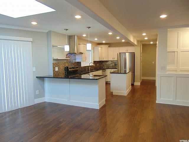 1st image of 980 E Millcreek Way