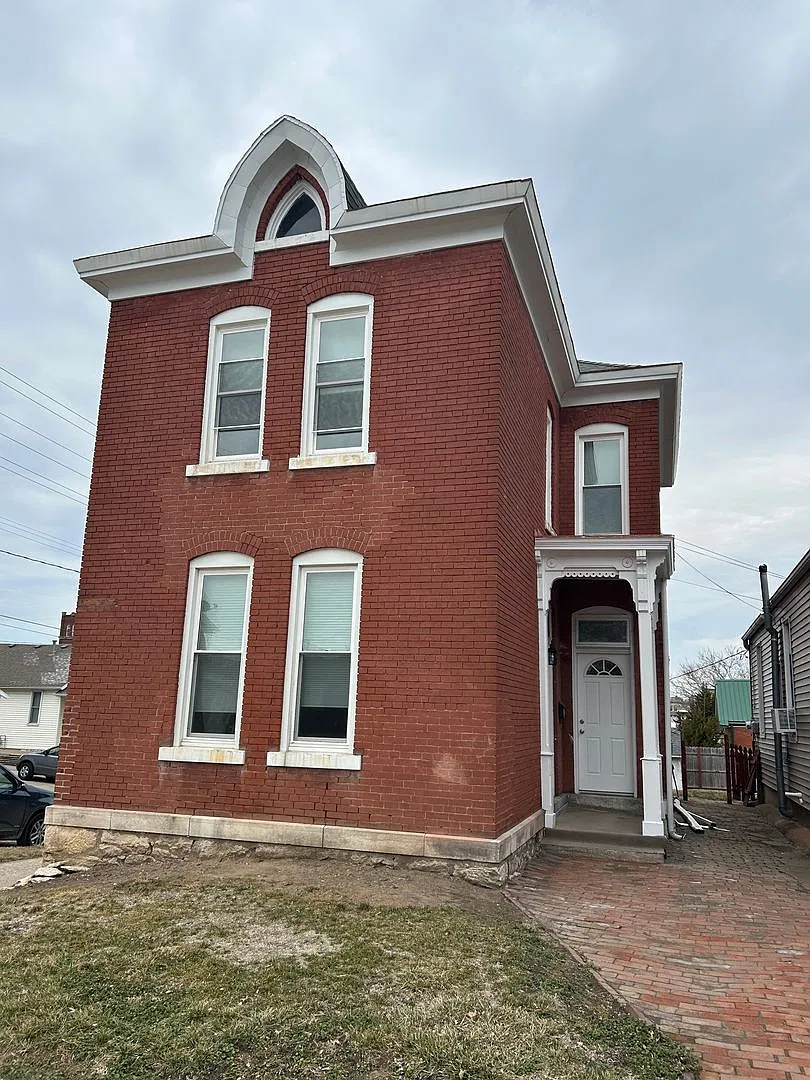 1001 Kentucky — Photo 1