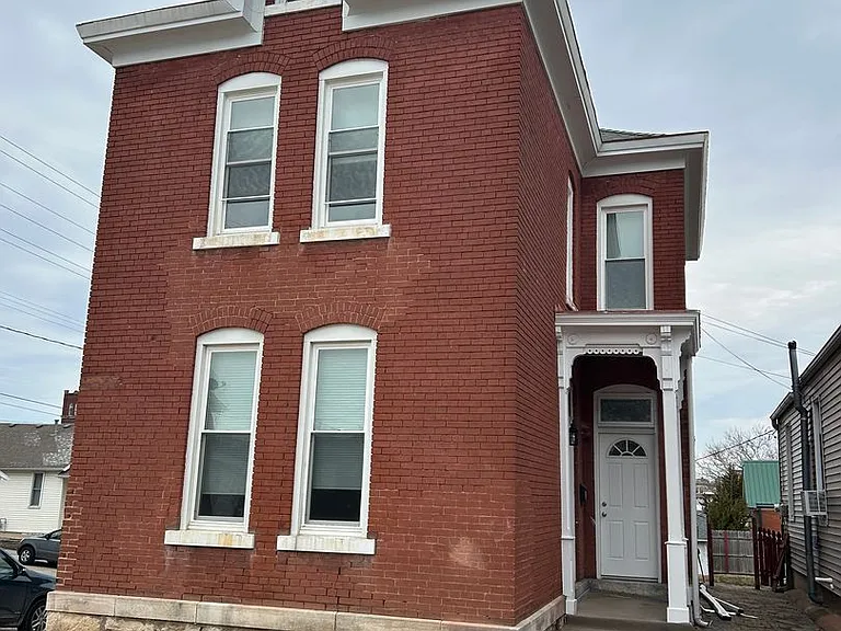 1001 Kentucky — Photo 1