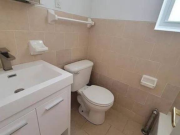 5th image of 338 E 22nd St #4X