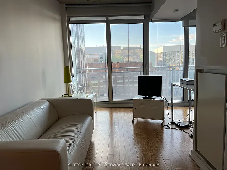 324 Laurier Ave W #1404 — Photo 8