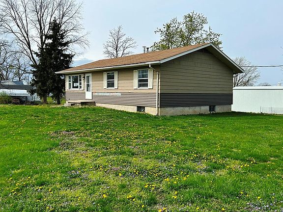 2nd image of 217 N Barker Stevenson Ave