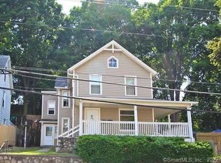 10 Foster St, Danbury, CT 06810