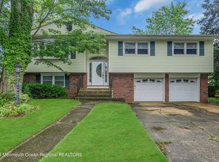 8 S Potter Ave, Manasquan, NJ 08736