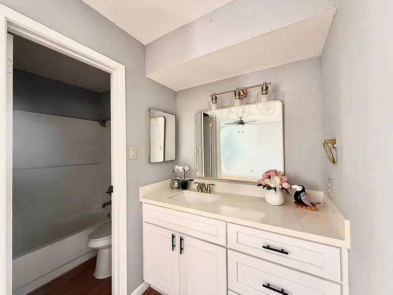 7200 T C Jester Blvd #3902 — Photo 13
