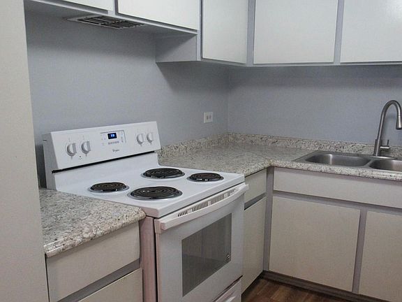 New Kitchen Stove & Refridgerator