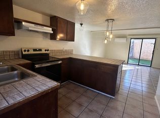 Vassar, Albuquerque, NM 87106