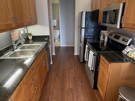 2nd image of 235 E Wacker Dr #4709