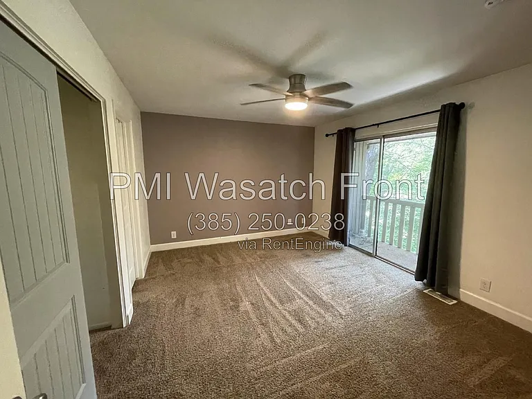 662 E Cobblestone Ln — Photo 6