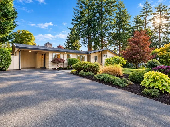 6633 NE Arrowhead Drive, Kenmore, WA 98028