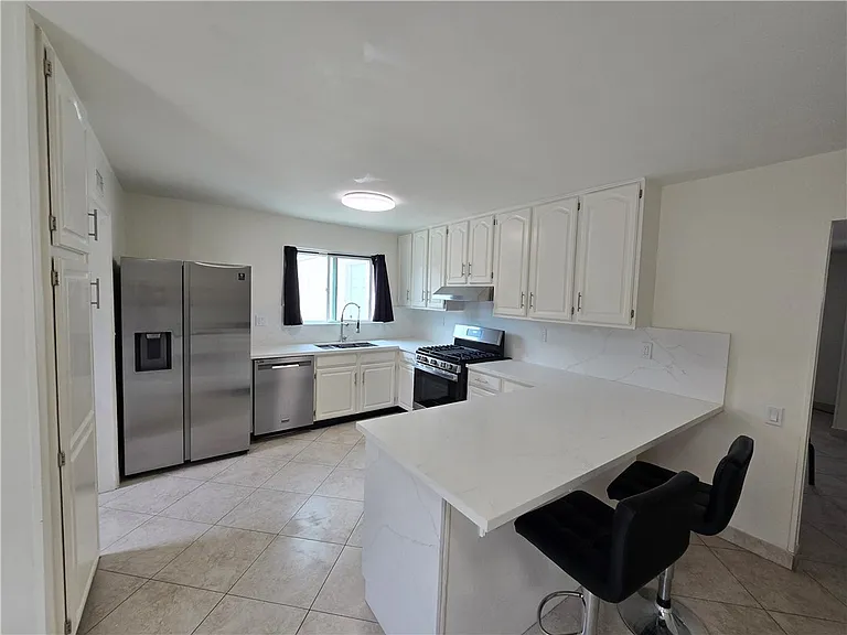 6683 Gross Ave — Photo 7
